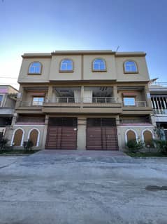 A Beautiful House Double Story Depends On Six Merla With Excellent Front Elivation.