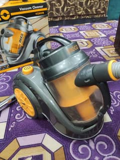 Ingco 2000W Vacuum Cleaner VC20258 2.5L Like New