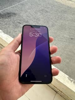 Iphone 13jv lla 128gb 100% battery health waterpack condition 10/10