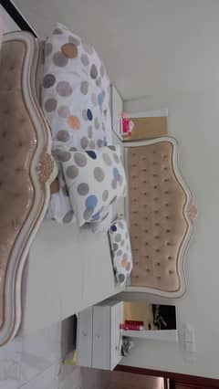 King size bed