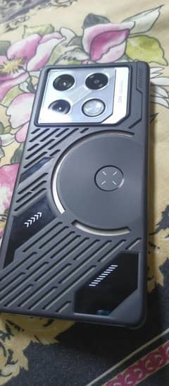 INFINIX GT20PRO