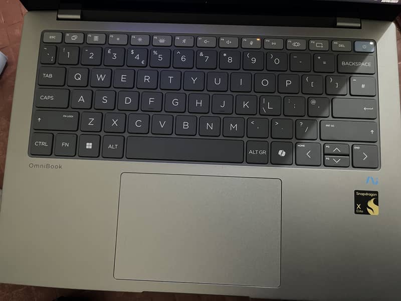 (Exchange Possible with Gaming) HP OmniBooK X - 14th Generation 10/100 2