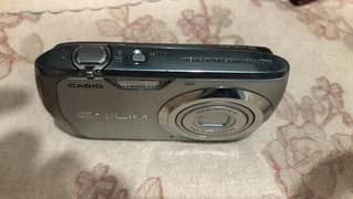 Casio Exilim 14.1 mp Digital Camera working perfect