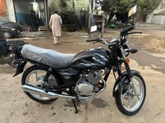 Suzuki GS 150 2022