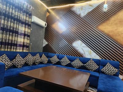 8 seated sofa wd 2 stools