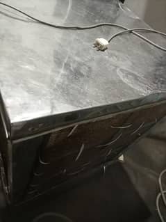 medium size steel body Asia cooler all ok with stand