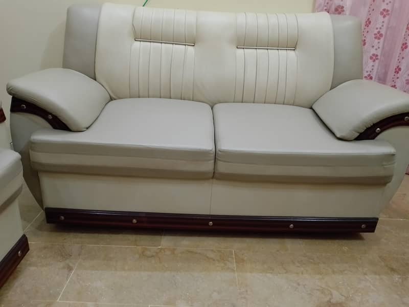 leader sofas 4