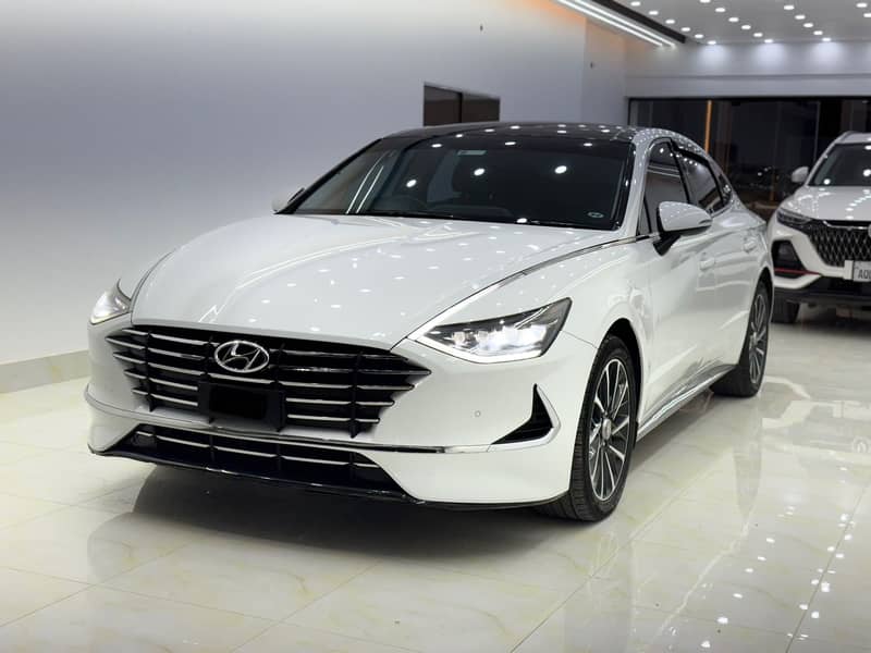 Hyundai Sonata 2023 top of line 2.5 bank lease 29 Installment paid 2