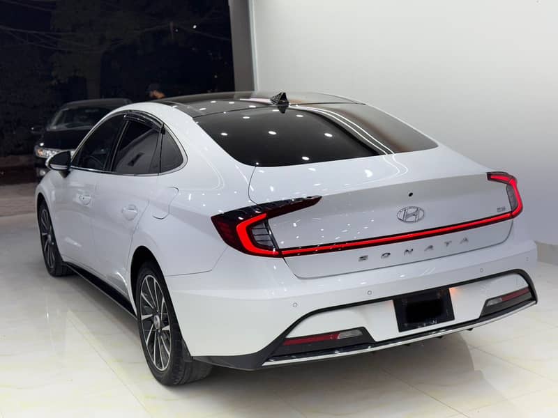 Hyundai Sonata 2023 top of line 2.5 bank lease 29 Installment paid 4