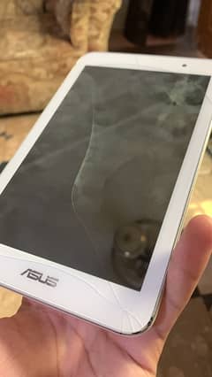 Asus ipad only break hai old model hai