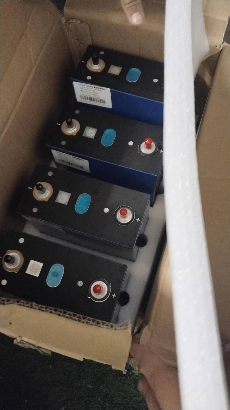 lithum cells lithium solar battery available BMS box all size 13