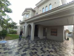 1 Kanal Like Brand New With 100% Original Pics Available For Rent With Double Unit House