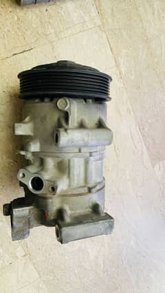 Toyata grande original ac compressor