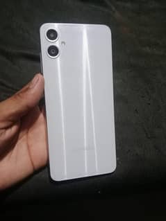 samsung a05 4 64 gb original phone with box