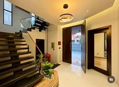 9 Marla Slightly Used House Urgent For Sale