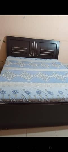 BED FIVE BY FIVE SIZE