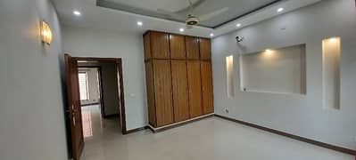 5 Marla House For rent with Basement DHA Phase 5