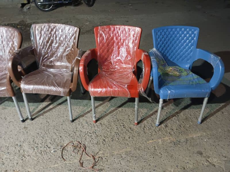 Plastic Chairs Table And Chairs Plastic Dining Chair ChairsO3321O4O2O8 1
