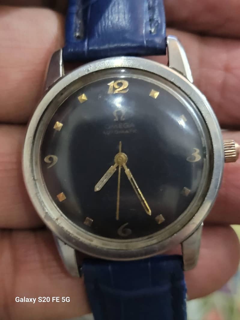 ANTQ WORLD PRECIUES WATCHE FR VIPS OMGA. RADO DI. STR(105K)EACH  ON. R 19