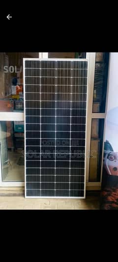 3 Solar plates black colour in good working condition fore sale