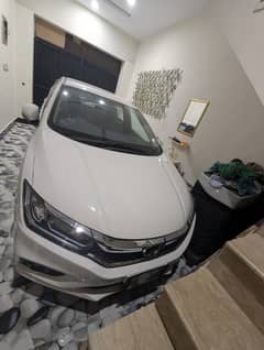 Honda   City Aspire 1.5 CVT lhr register24_25