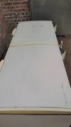 Dawlance Deep freezer full size good condition