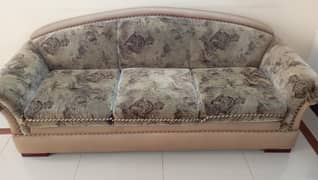 sofa set in good condition