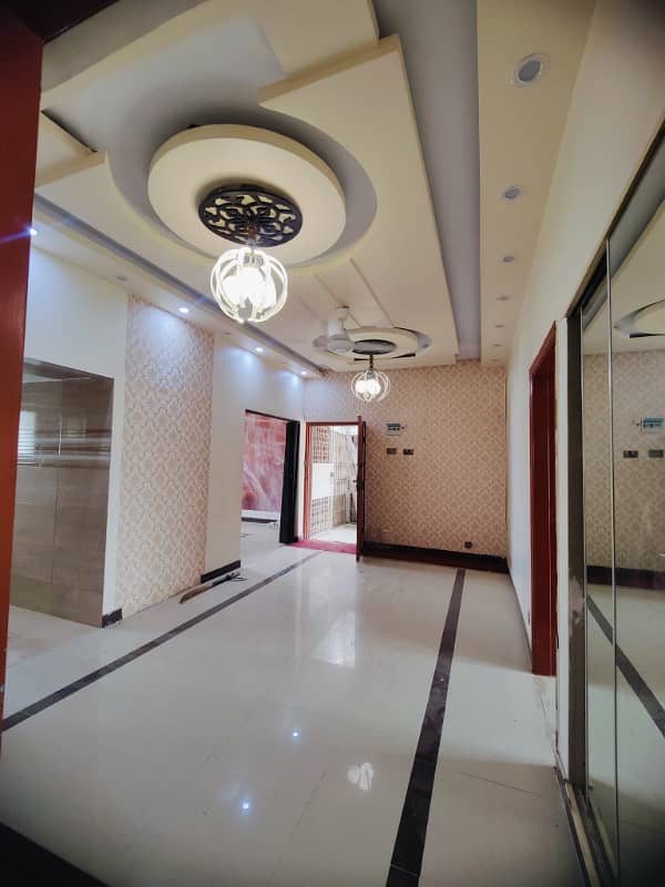 A Well-Maintained And Inviting Apartment In The Heart Of Gulshan-E-Iqbal For Sell (Near Nipa Chowrangi) Opt Chase Value 7