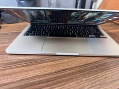 Macbook Air, 13-inch ,M3, 2024, 8GB, 256SSD Gold Color 10/10 with Box