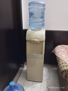 Orient water dispenser