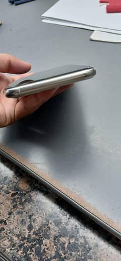 I phone 11 pro max 256 10/10 Condition Non pta  03230995800