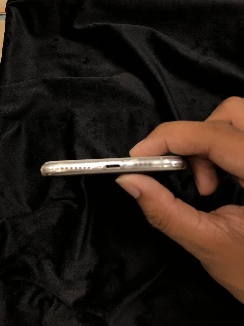 iPhone 11 pro max read add no exchange 0