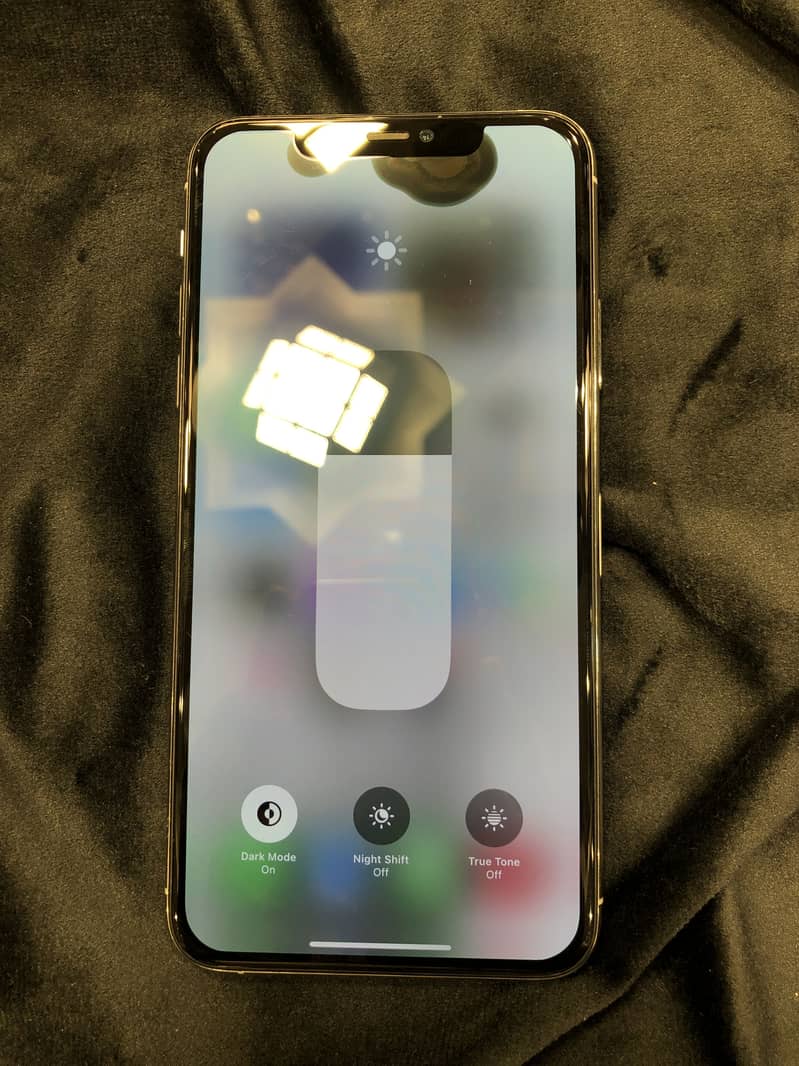 iPhone 11 pro max read add no exchange 15