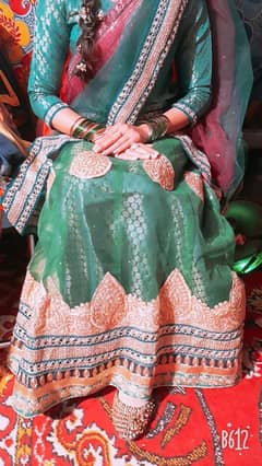 mehndi lehnga