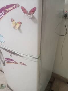 waves refrigerator good condition