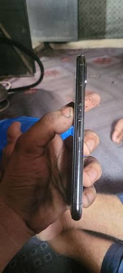 iphone x       256 gb condition 10/9