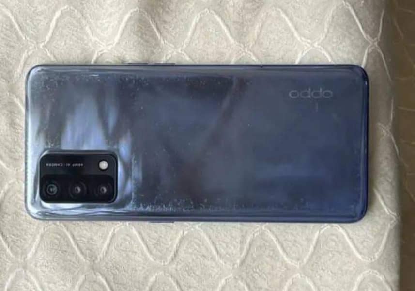 oppo F19 in good condition with box and  finger sensor is also ok 1