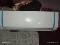 IAM selling my siplt Haier AC 03337572570