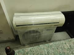 Orient 1.5 ton AC