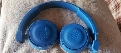 JBL T450bt headphones