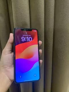 iPhone 11 Pro Max Factory Unlocked (64 GB)