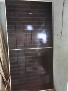 crown solar 10 years replacement warranty 585w