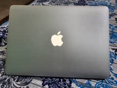 macbook Air 2010 model 128 GB Hard A1 Condition 10/10