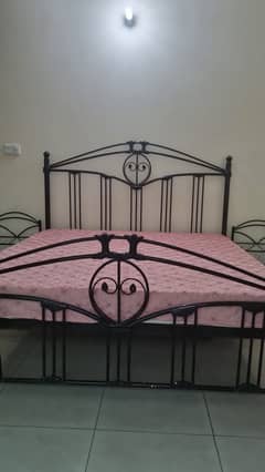 Bed /Iron bed / Luxury Bed / Double bed / Bed for sale / Bed set