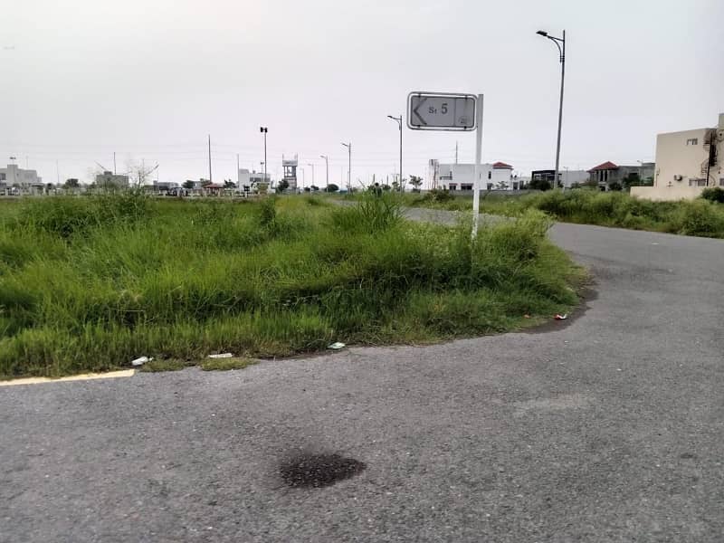 20 Marla Residential Plot Ideally Situated In DHA Phase 7 - Block Y 0