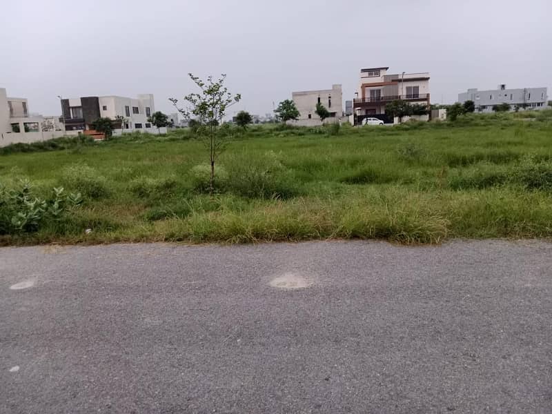 20 Marla Residential Plot Ideally Situated In DHA Phase 7 - Block Y 4