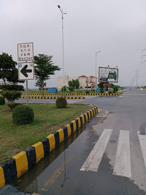 20 Marla Residential Plot Ideally Situated In DHA Phase 7 - Block Y 6