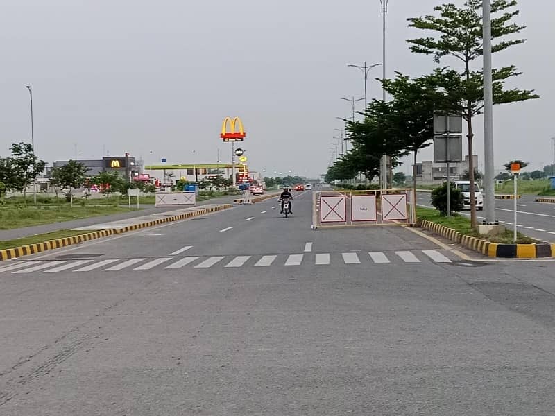 20 Marla Residential Plot Ideally Situated In DHA Phase 7 - Block Y 7