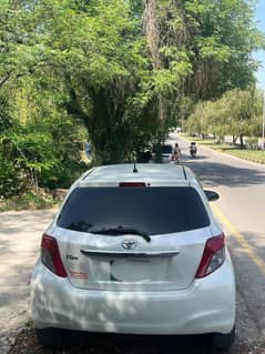 Toyota vitz 2011