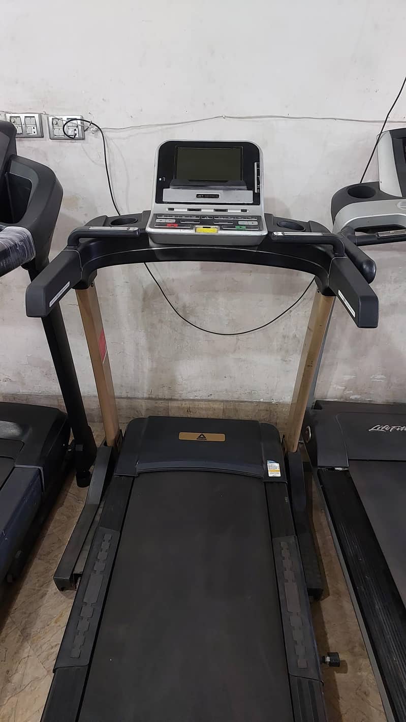 TREADMILL / RUNNING MACHINE / WALKING MACHINE / ELETCTRIC TREADMILL 9